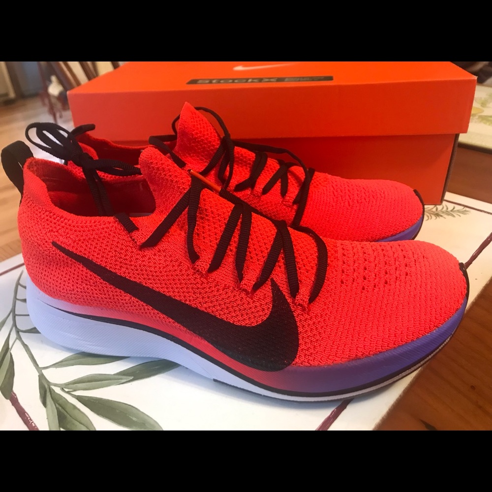 Nike flyknit size 7, Eur size 40, running shoes